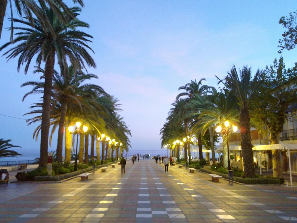 Apartamento Stella Maris - Sleeps 4 Nerja Exterior foto